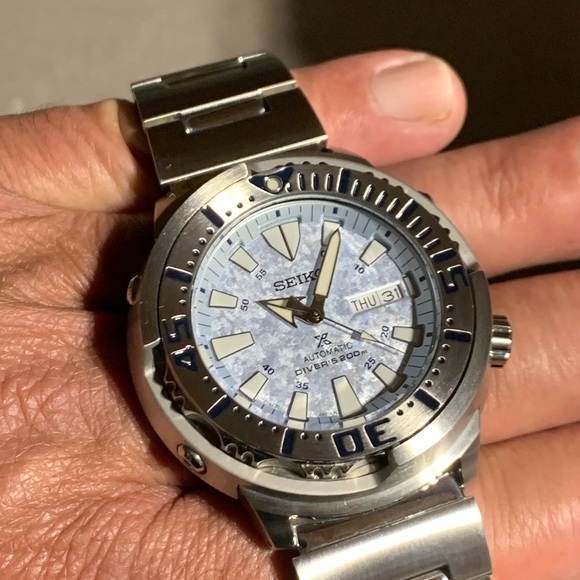 Seiko Prospex Ice Blue Limited Edition Baby Tuna - Picture 11 of 14